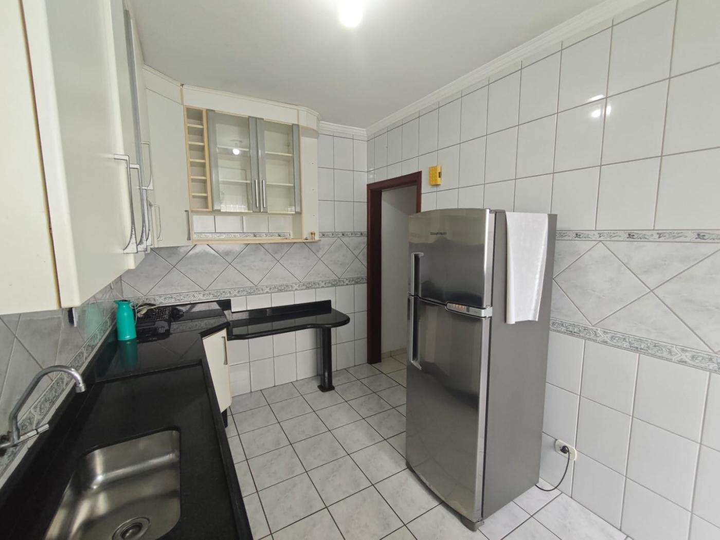 Apartamento para alugar com 3 quartos, 125m² - Foto 8