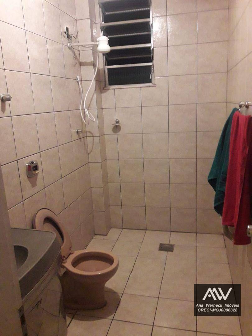 Casa de Condomínio à venda com 4 quartos, 300m² - Foto 9