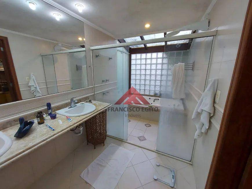 Casa de Condomínio à venda com 3 quartos, 264m² - Foto 11