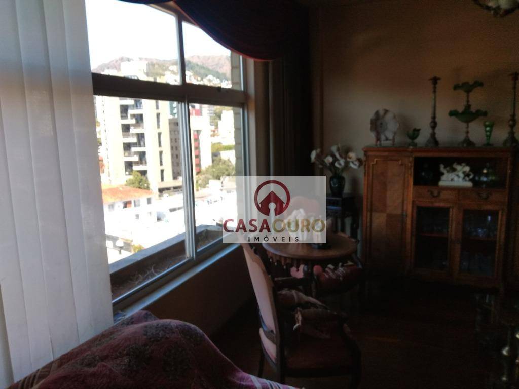 Apartamento à venda com 4 quartos, 280m² - Foto 13