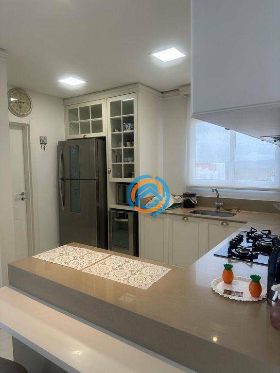 Apartamento à venda com 4 quartos, 170m² - Foto 13