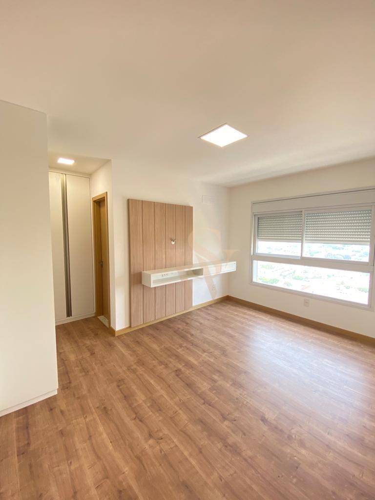 Apartamento à venda com 3 quartos, 95m² - Foto 2