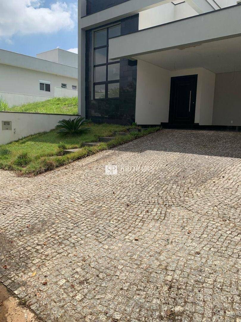 Casa de Condomínio à venda com 3 quartos, 271m² - Foto 2