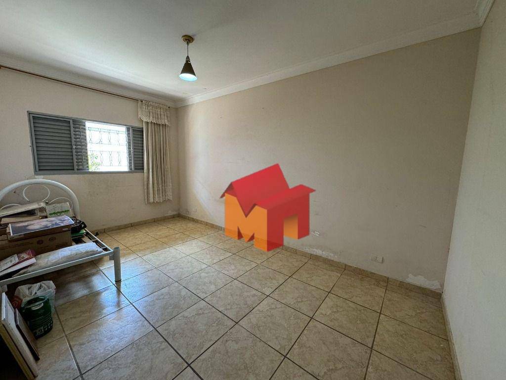 Casa à venda com 4 quartos, 153m² - Foto 11