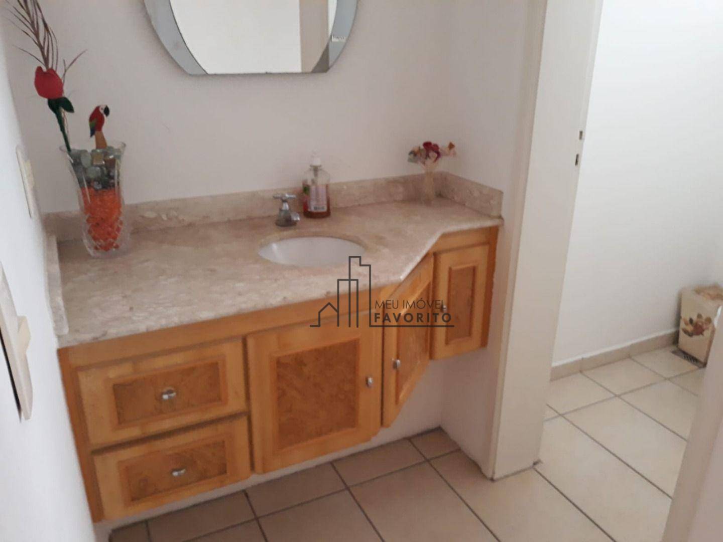 Apartamento para alugar com 3 quartos, 180m² - Foto 18