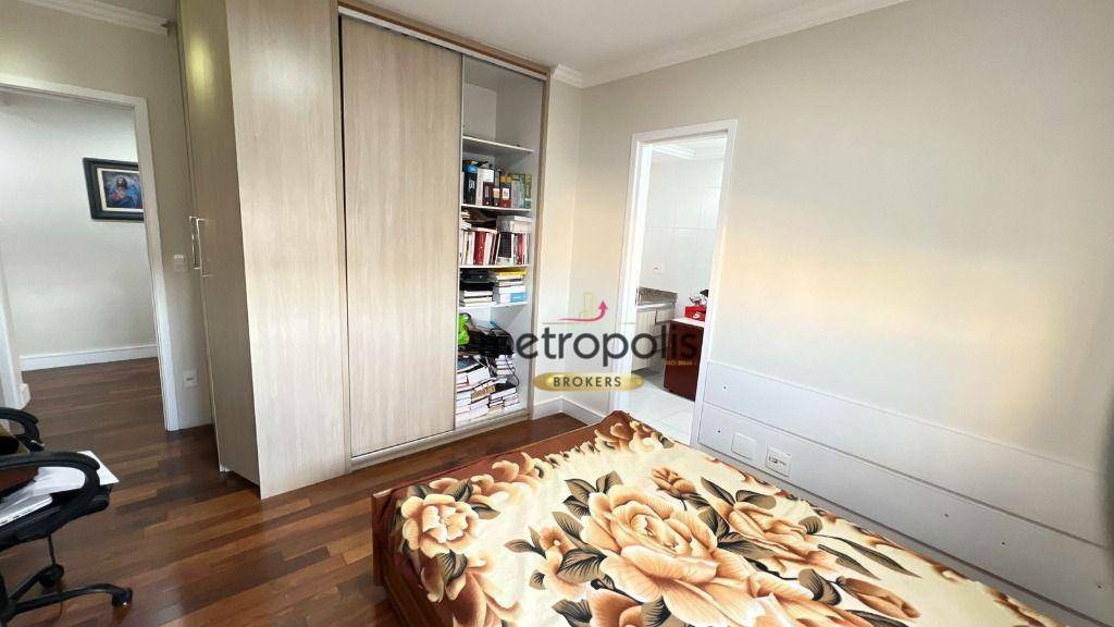 Apartamento à venda com 4 quartos, 242m² - Foto 20