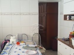 Casa à venda com 3 quartos, 100m² - Foto 3