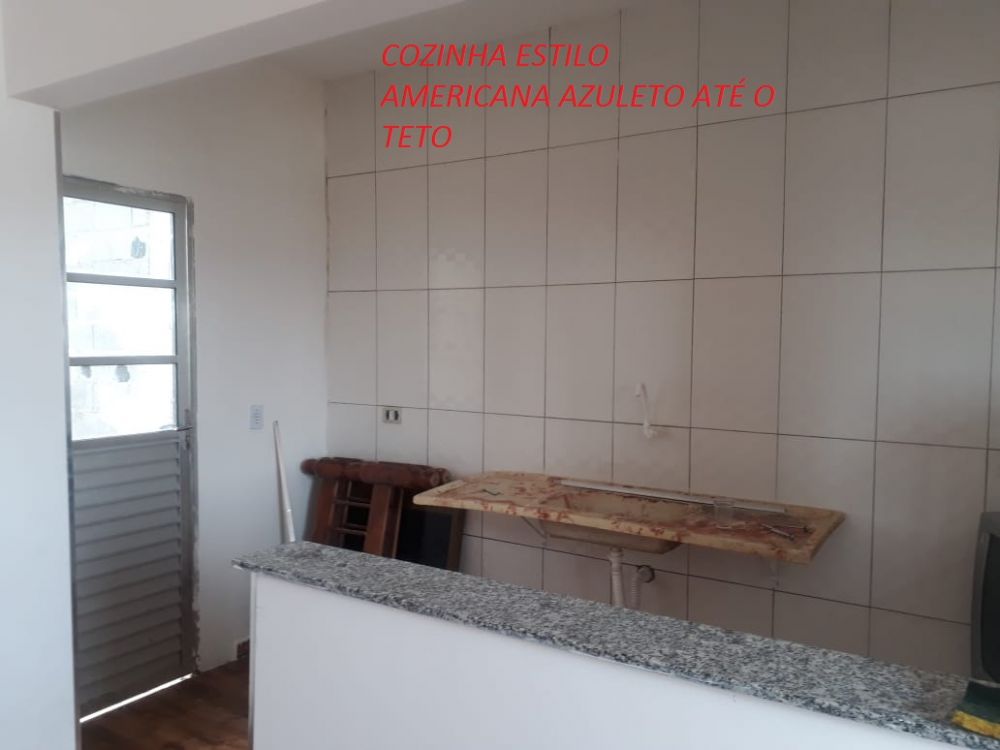 Casa para alugar com 2 quartos, 50m² - Foto 1