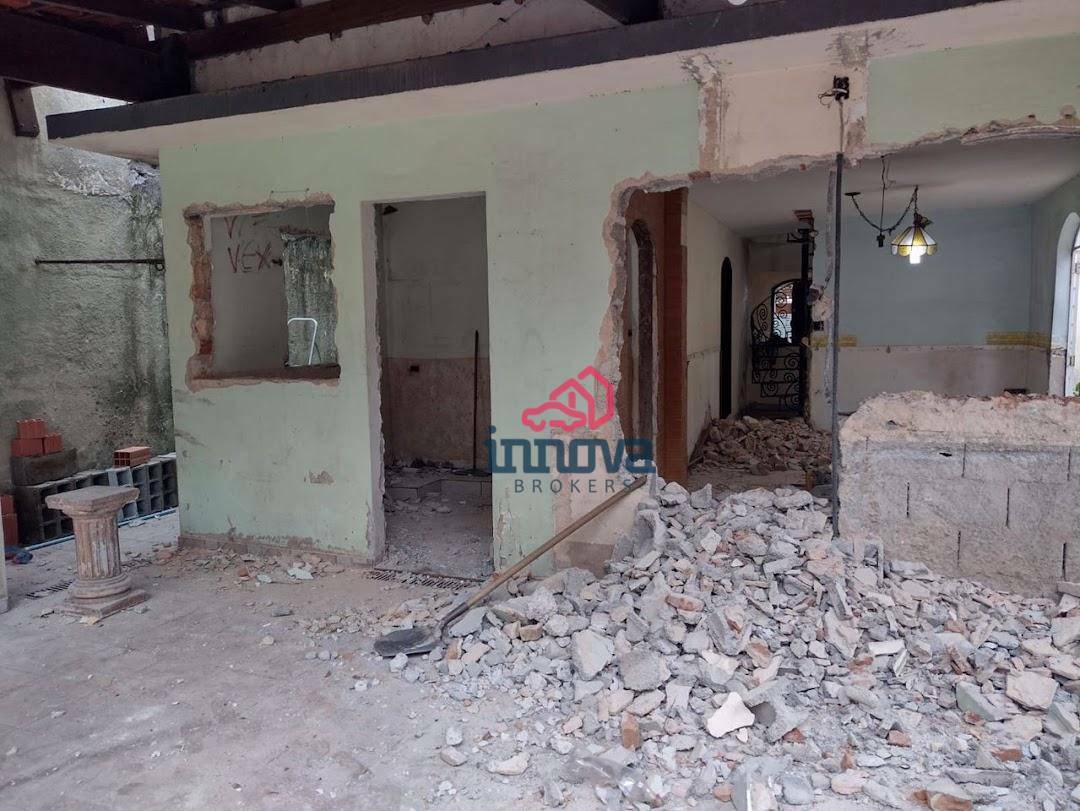 Sobrado à venda com 3 quartos, 300m² - Foto 19