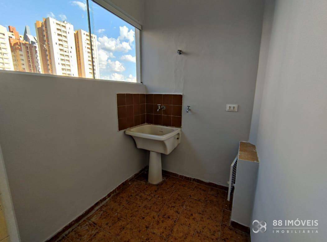 Apartamento à venda com 2 quartos, 64m² - Foto 7