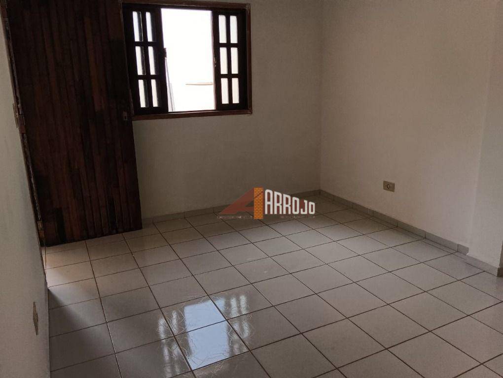 Sobrado à venda com 2 quartos, 140m² - Foto 3