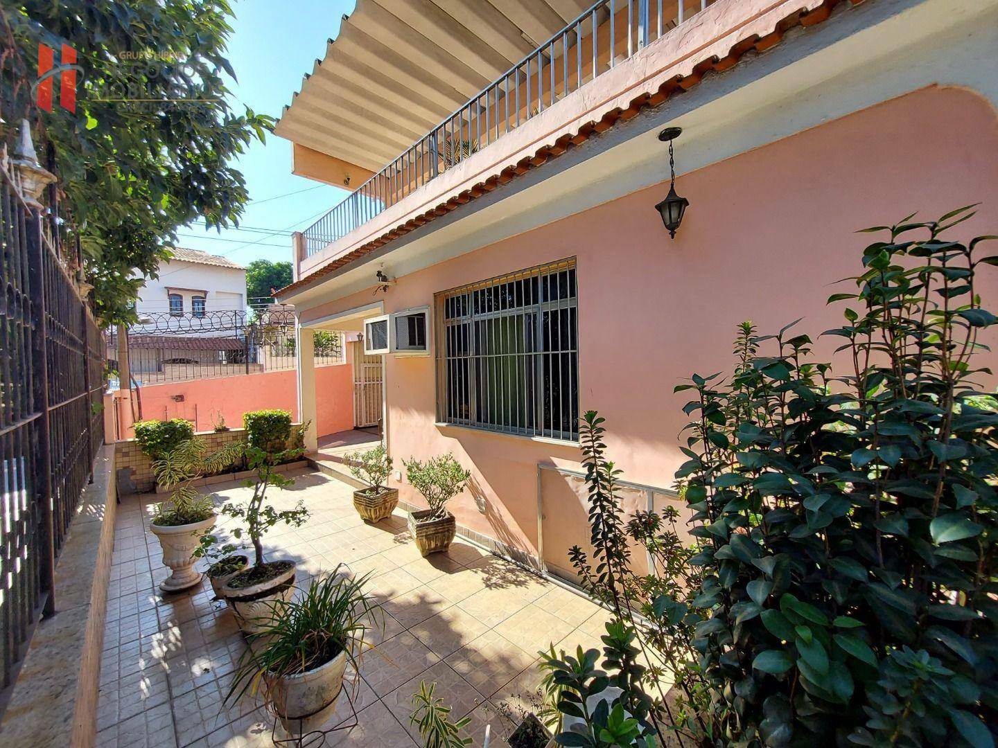 Casa à venda com 3 quartos, 200m² - Foto 4