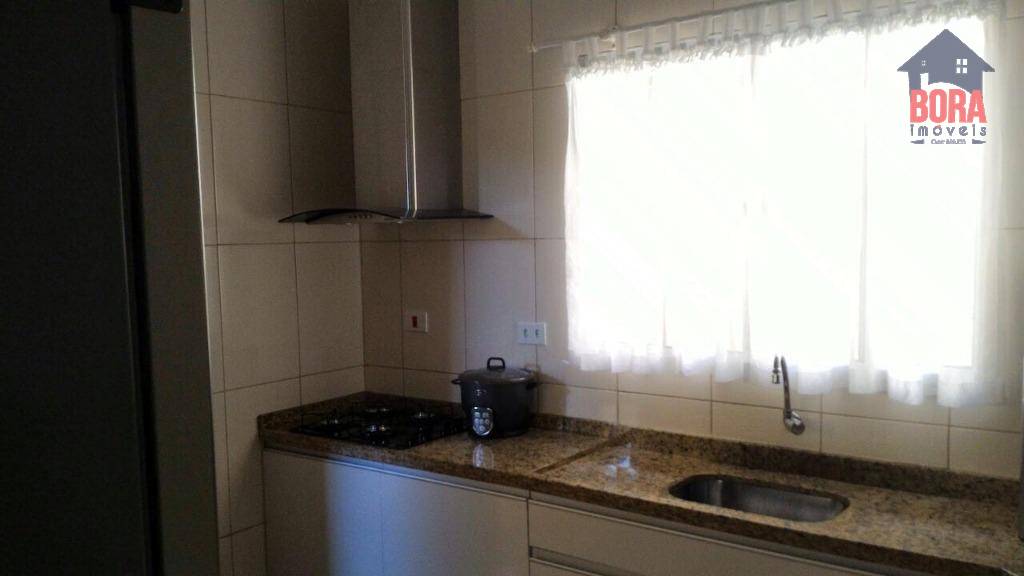 Casa à venda com 3 quartos, 94m² - Foto 14