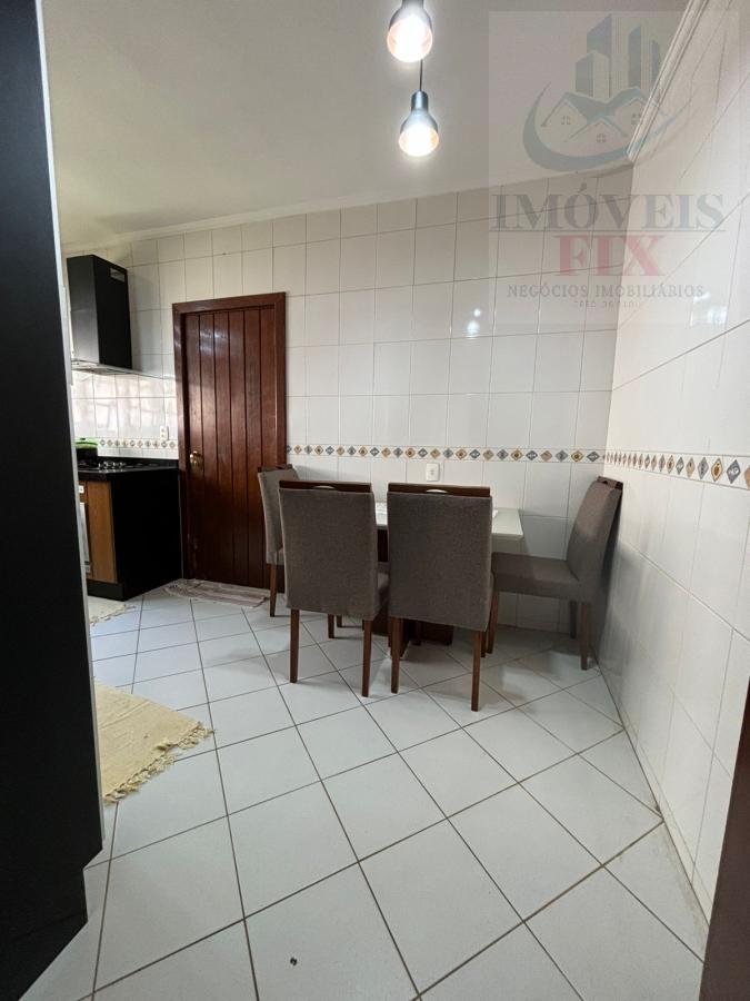 Casa de Condomínio à venda com 3 quartos, 300m² - Foto 15