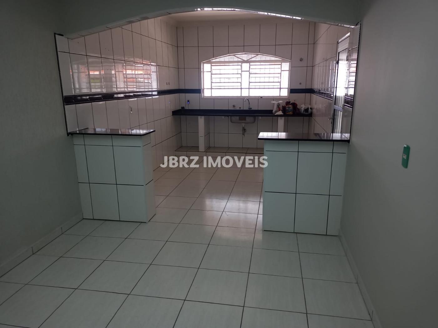 Casa para alugar com 2 quartos, 137m² - Foto 2