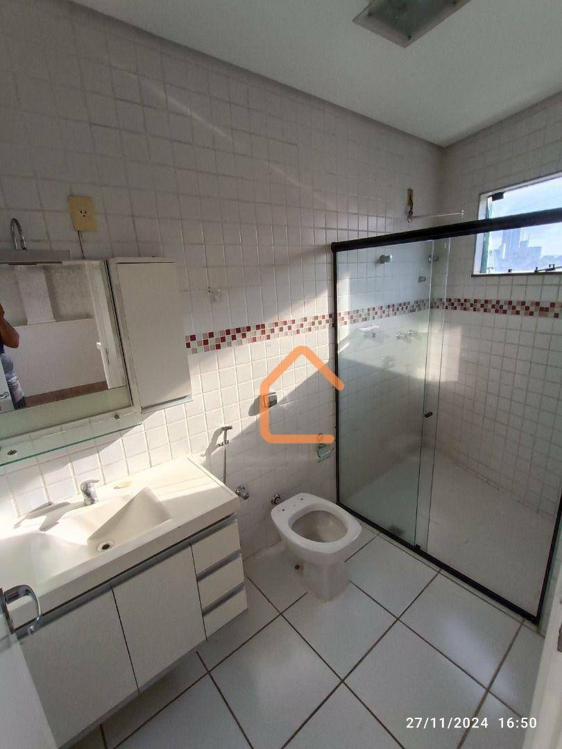 Apartamento para alugar com 3 quartos, 140m² - Foto 14