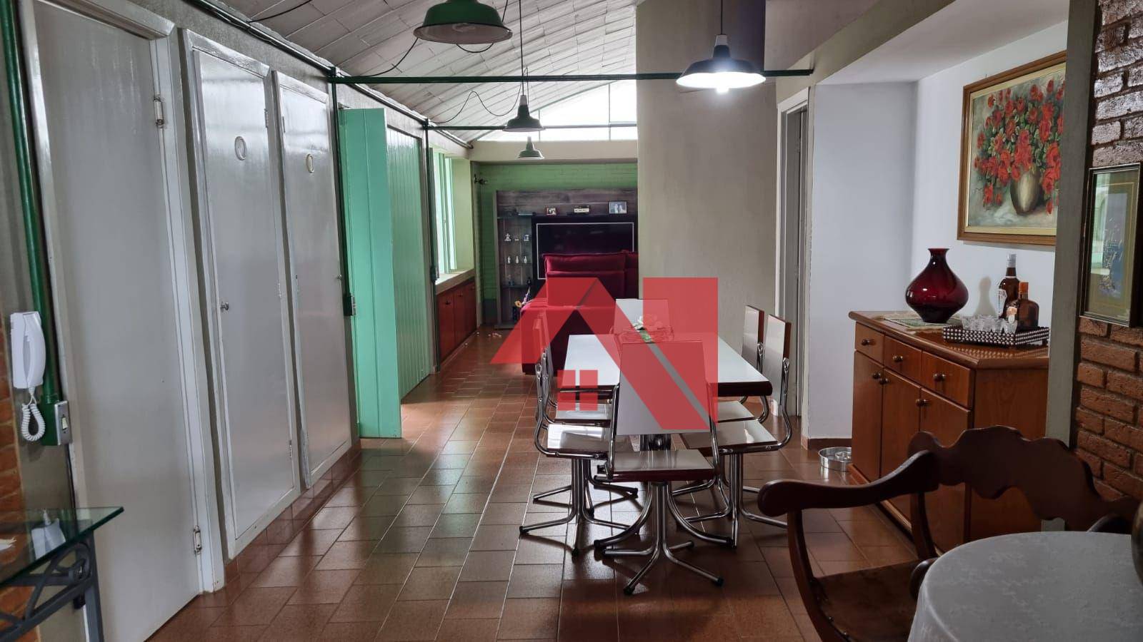 Casa à venda com 3 quartos, 220m² - Foto 12