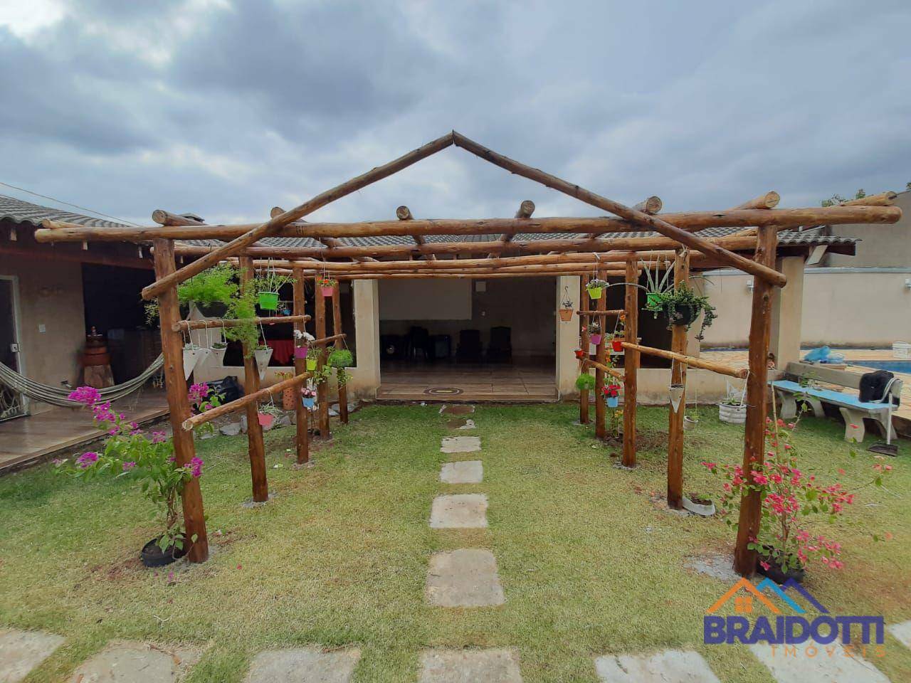 Chácara à venda com 3 quartos, 300m² - Foto 42