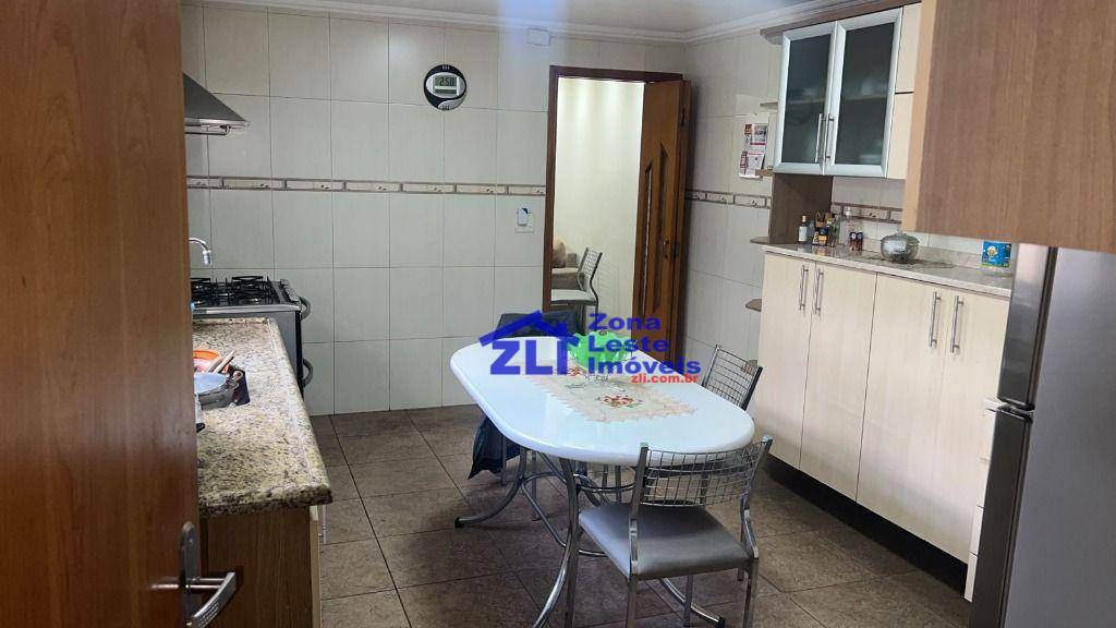 Sobrado à venda com 3 quartos, 250m² - Foto 15