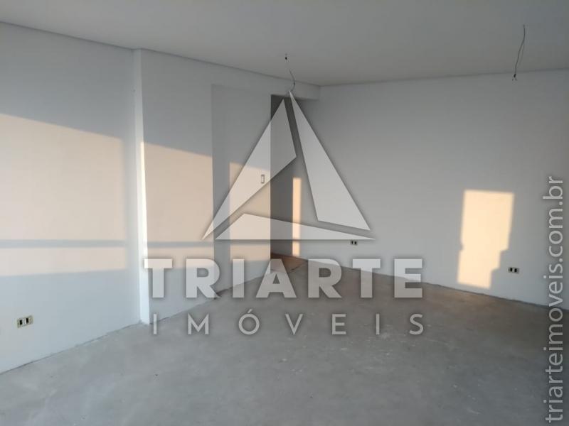 Apartamento à venda com 3 quartos, 137m² - Foto 3