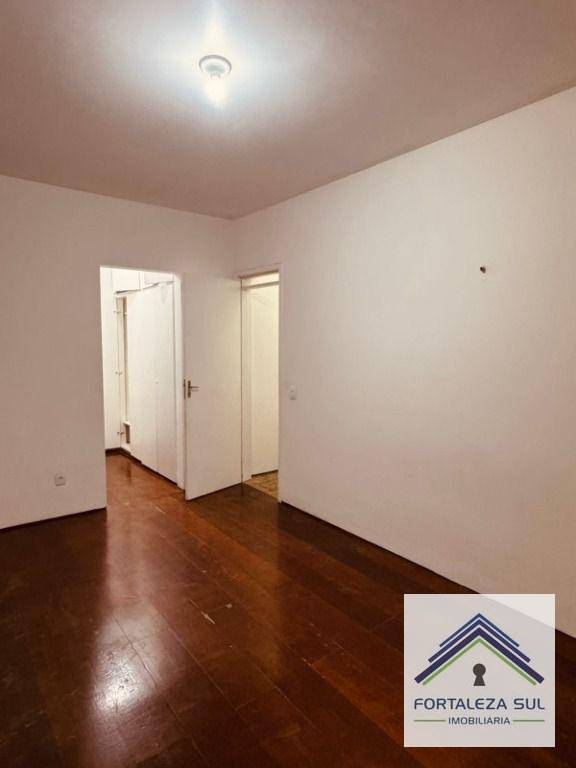 Apartamento para alugar com 3 quartos, 120m² - Foto 6