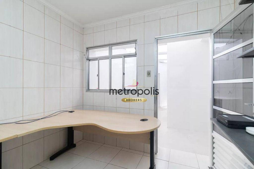 Sobrado à venda com 2 quartos, 300m² - Foto 19