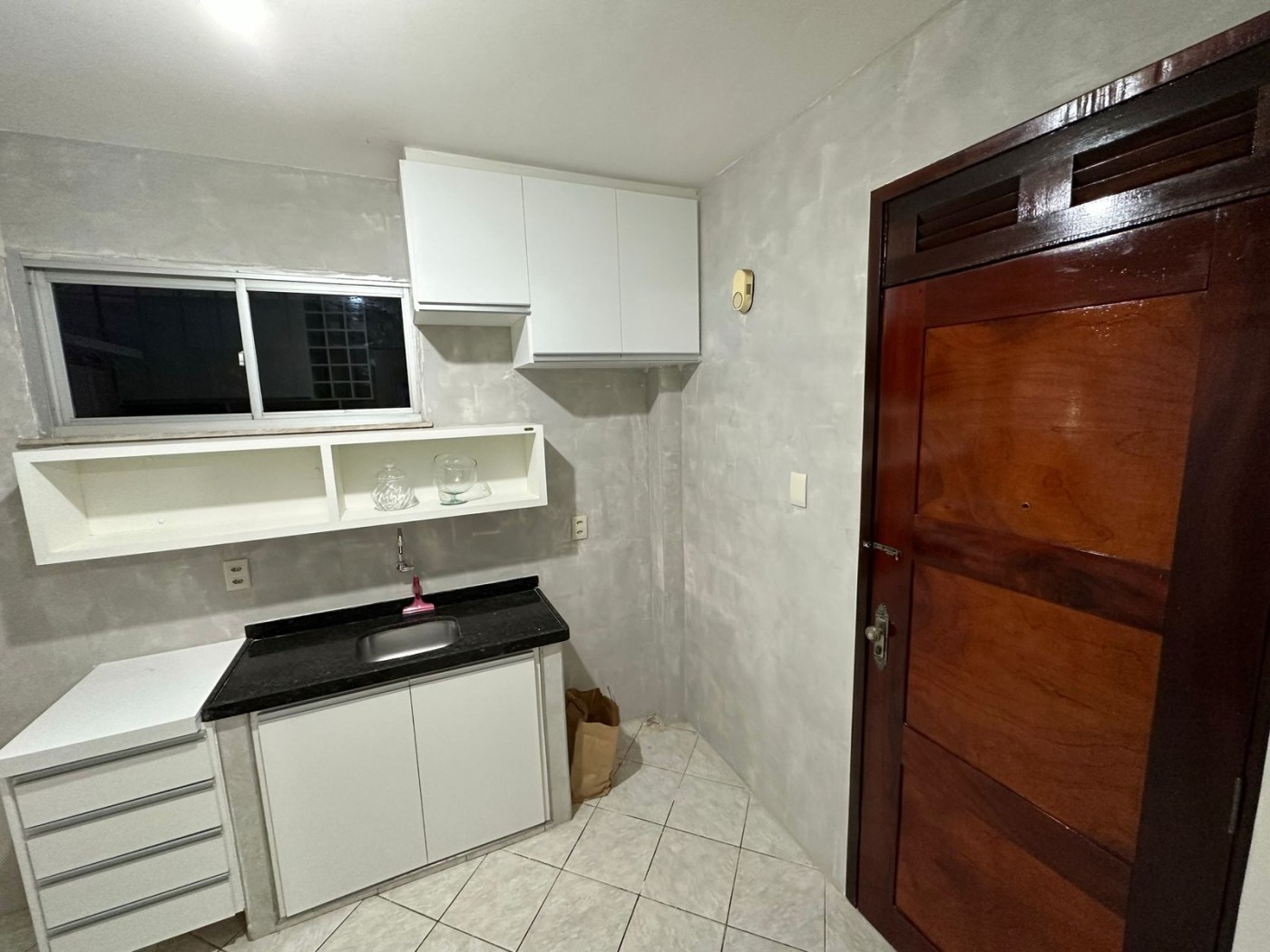 Apartamento à venda com 3 quartos, 121m² - Foto 4