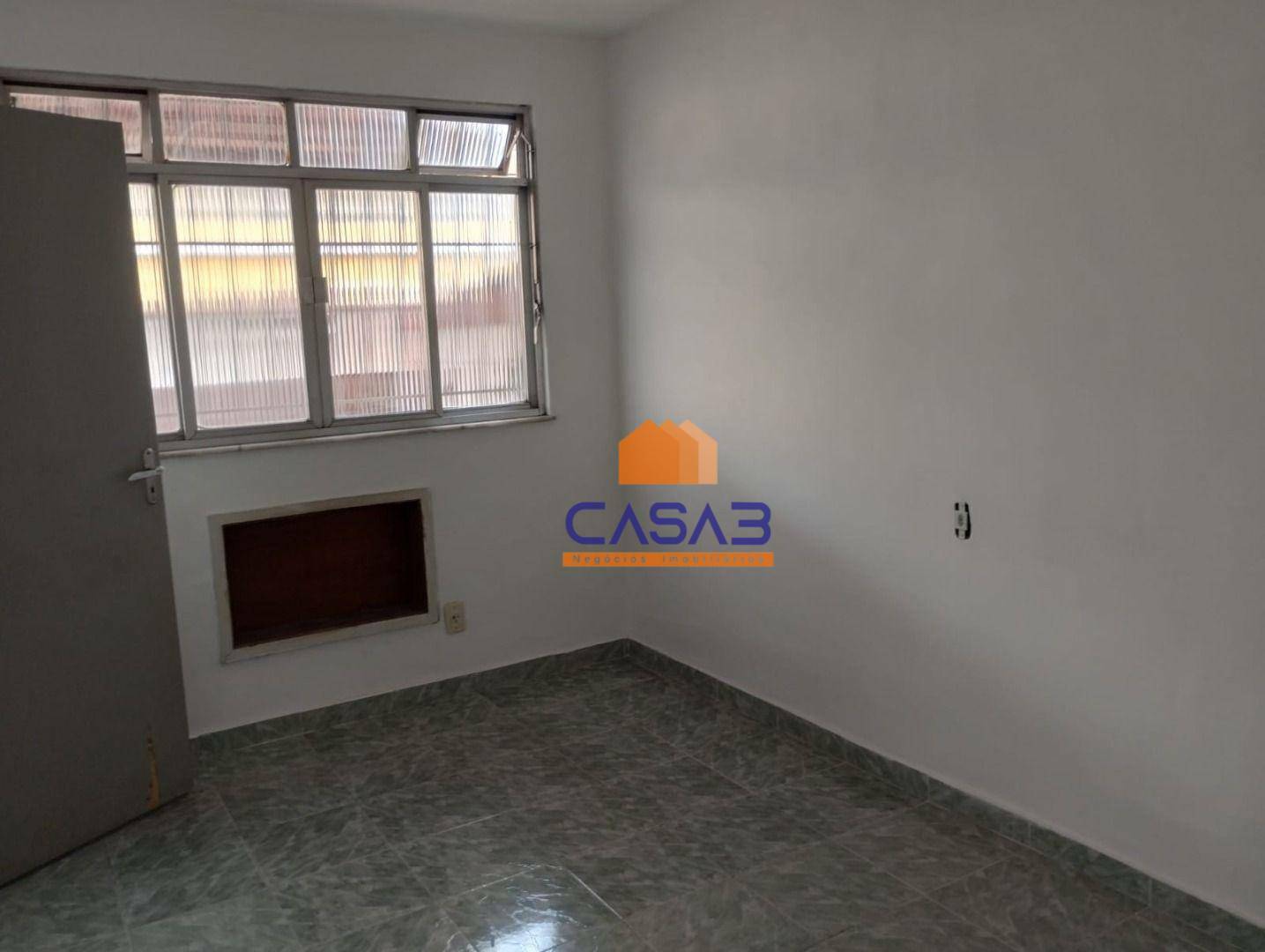 Casa à venda com 3 quartos, 300M2 - Foto 5