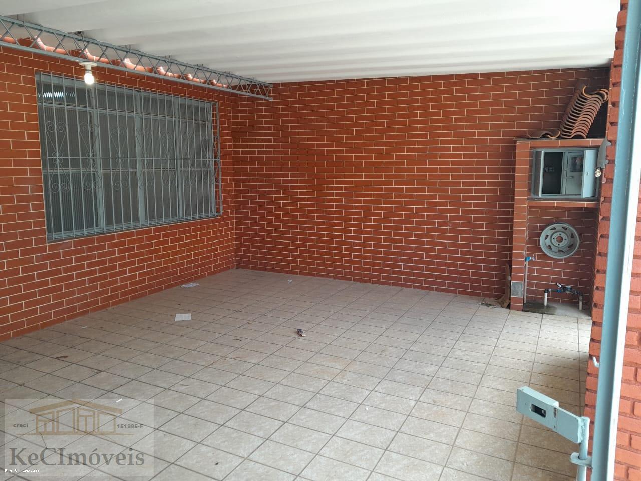 Casa à venda com 3 quartos, 150m² - Foto 2