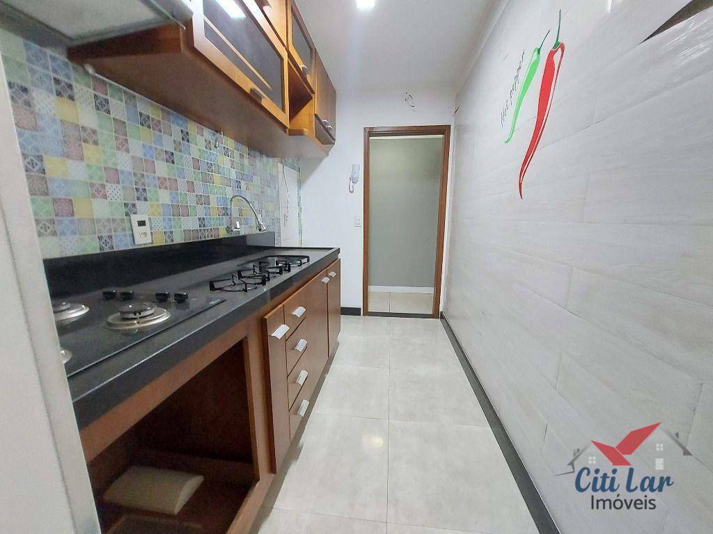 Apartamento à venda com 2 quartos, 60m² - Foto 3