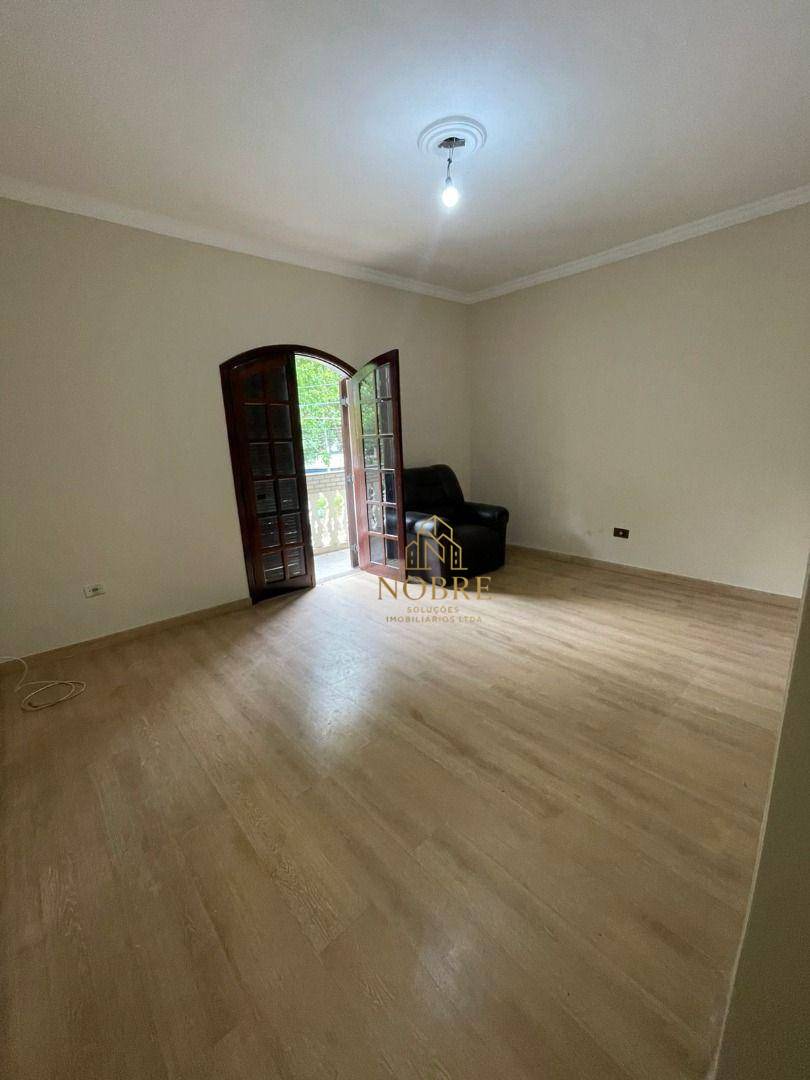 Casa, 3 quartos, 151 m² - Foto 3