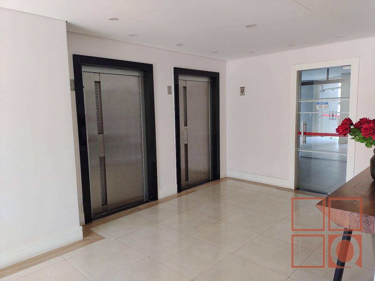 Apartamento à venda com 2 quartos, 57m² - Foto 4