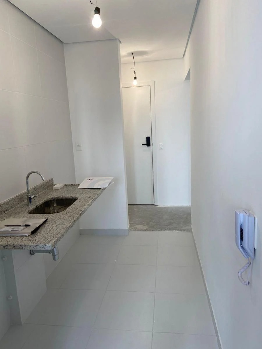 Apartamento à venda com 2 quartos, 70m² - Foto 17