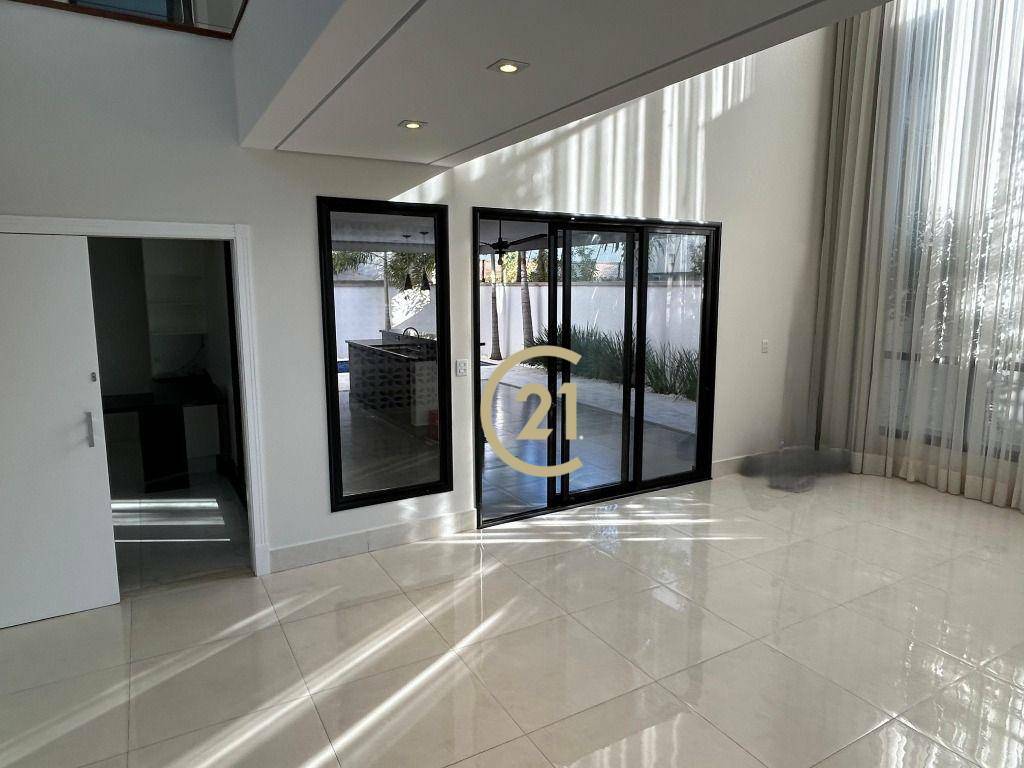 Casa de Condomínio à venda com 4 quartos, 235m² - Foto 6