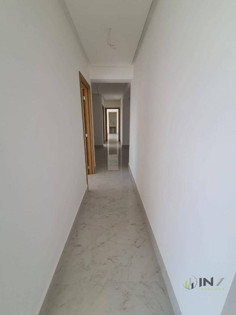 Apartamento à venda com 3 quartos, 177m² - Foto 8