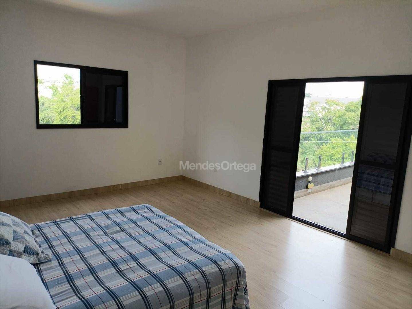 Casa de Condomínio à venda com 4 quartos, 450m² - Foto 8