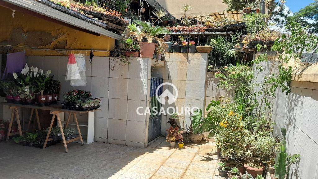 Casa à venda com 3 quartos, 200m² - Foto 30