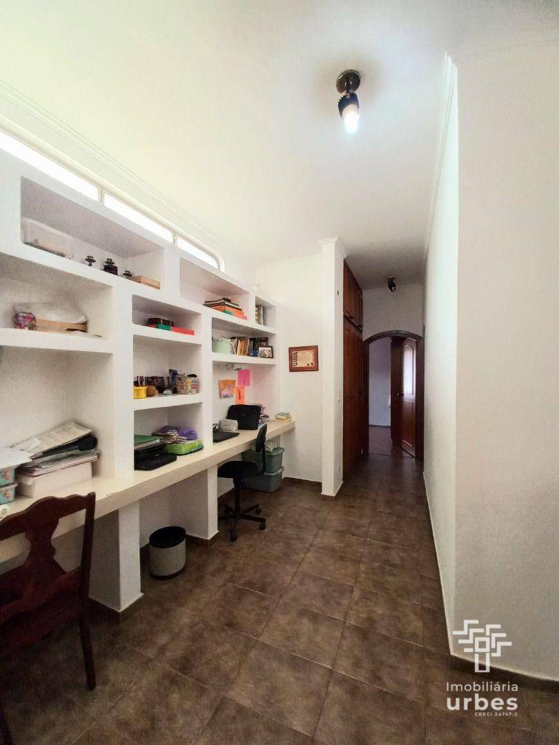 Casa à venda com 3 quartos, 174m² - Foto 8
