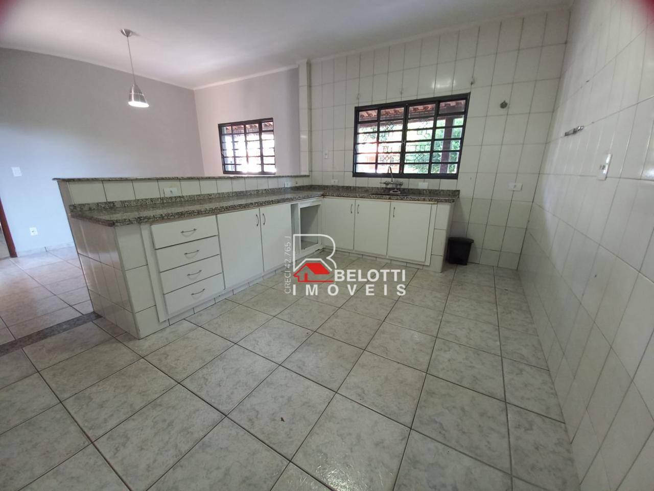 Casa de Condomínio para alugar com 4 quartos, 275m² - Foto 12