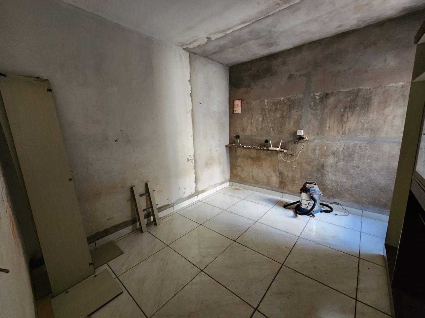 Casa à venda com 3 quartos, 250m² - Foto 43
