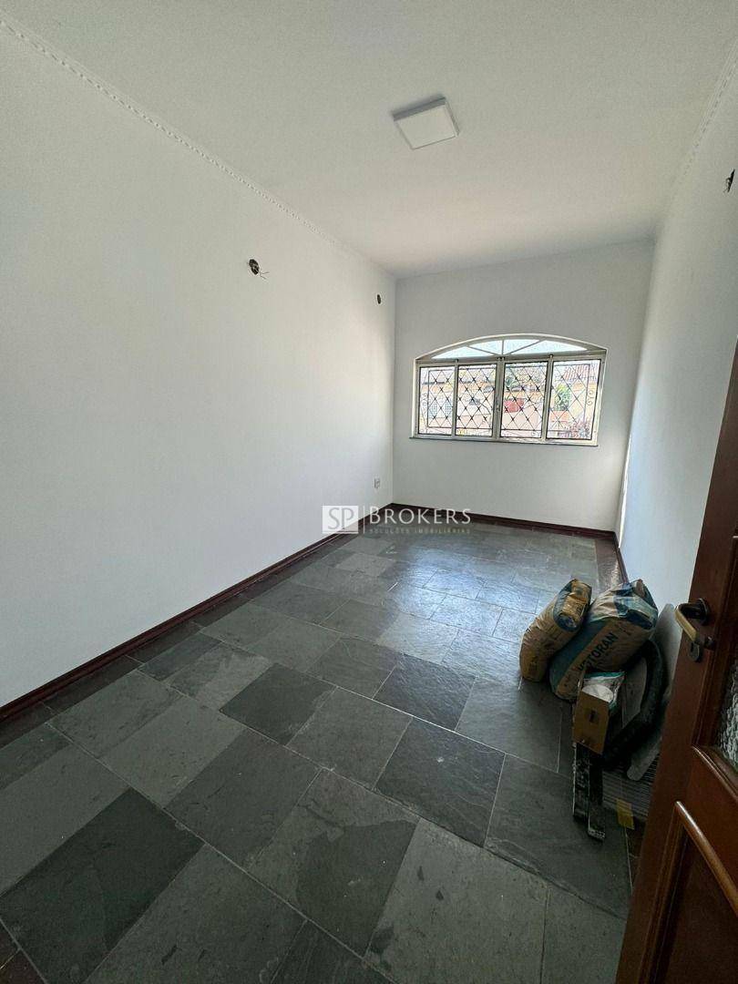 Casa à venda com 3 quartos, 199m² - Foto 12