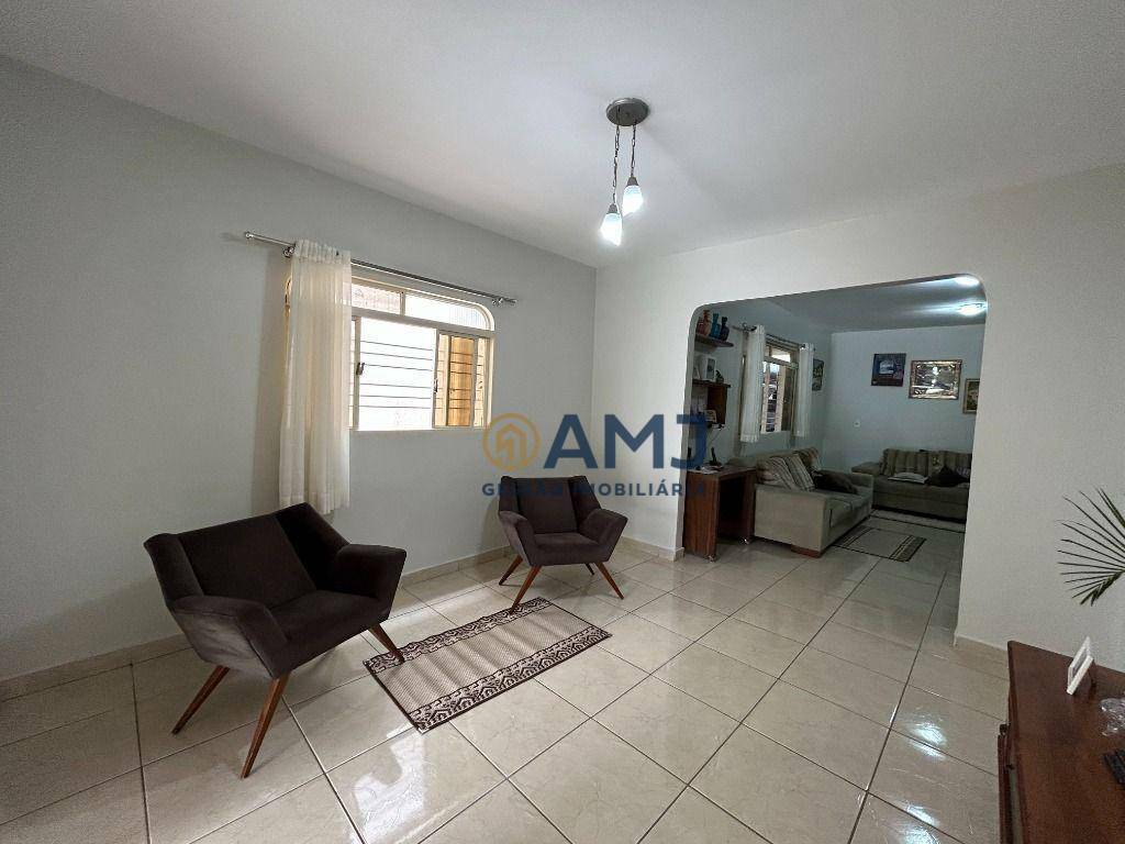 Casa à venda com 3 quartos, 191m² - Foto 5