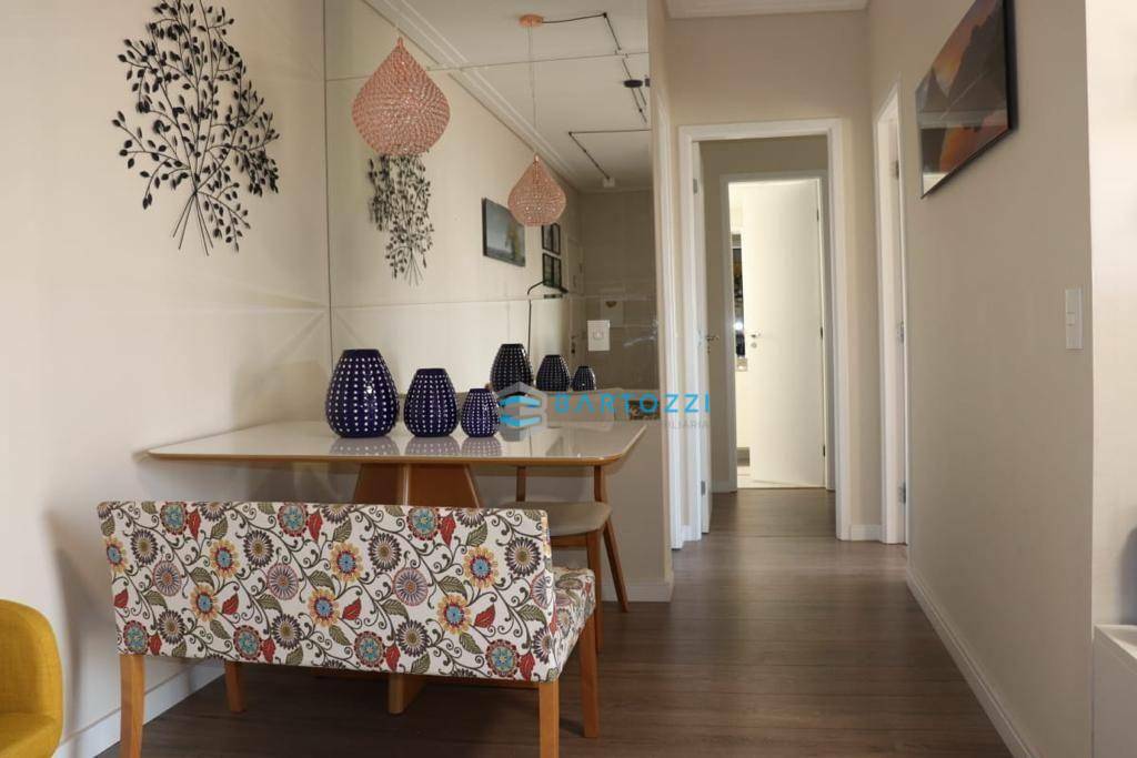 Apartamento à venda com 2 quartos, 66m² - Foto 1