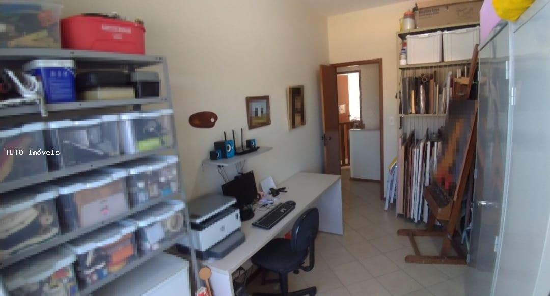 Casa à venda com 3 quartos, 100m² - Foto 17