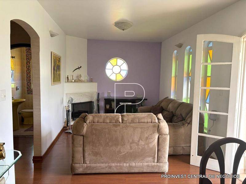 Casa de Condomínio à venda com 3 quartos, 200m² - Foto 3
