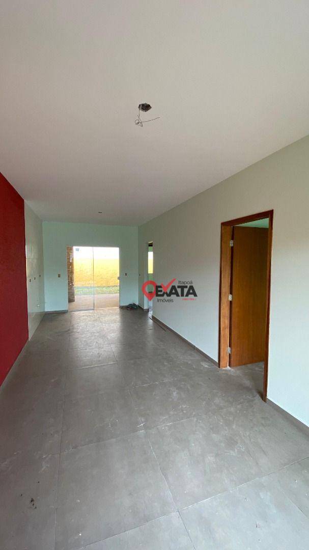 Casa à venda com 3 quartos, 82m² - Foto 9