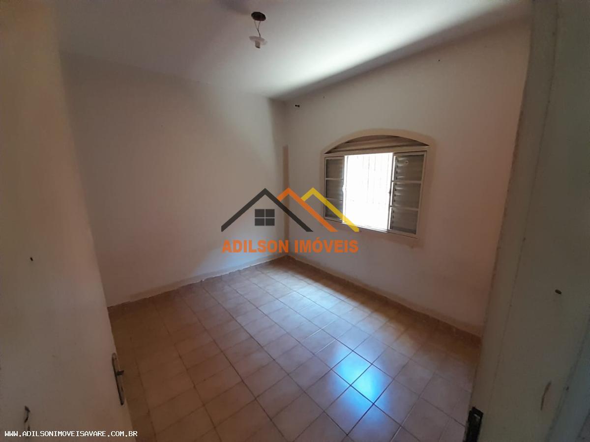 Casa à venda com 4 quartos, 250m² - Foto 12