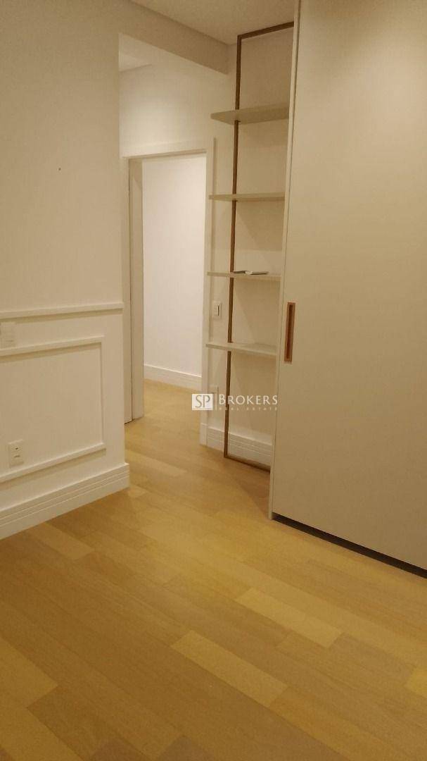 Apartamento à venda com 3 quartos, 256m² - Foto 47