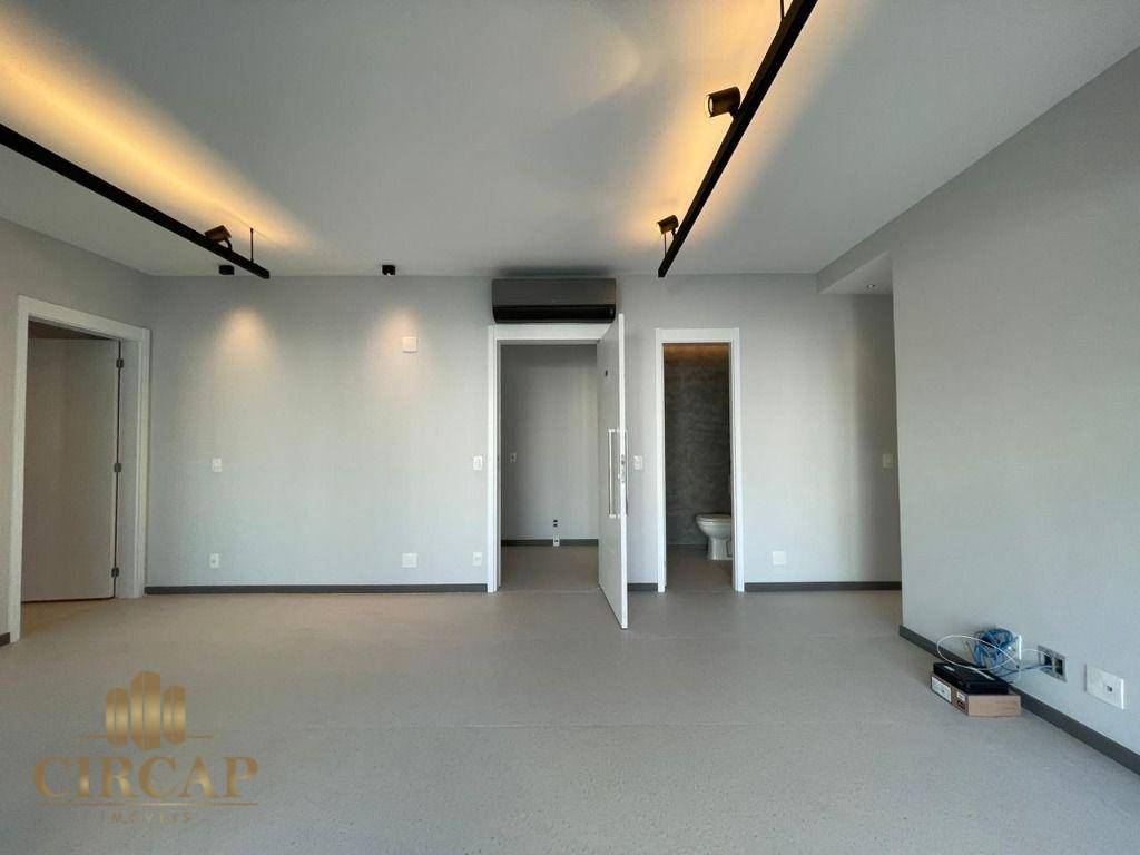 Apartamento à venda e aluguel com 2 quartos, 103m² - Foto 3