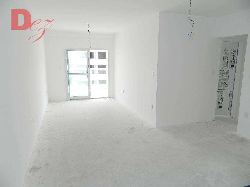 Apartamento à venda com 3 quartos, 108m² - Foto 2